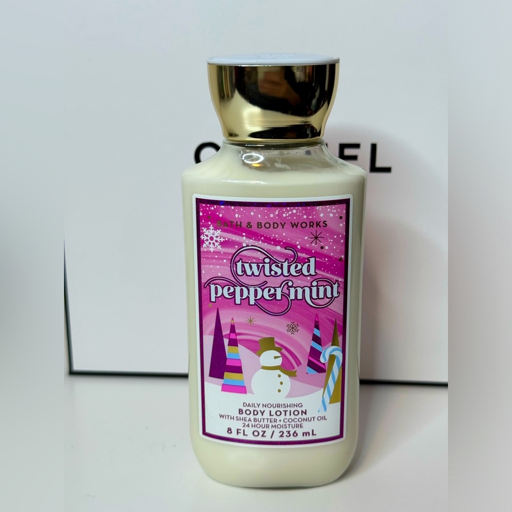 NEW Twisted Peppermint B&BW
